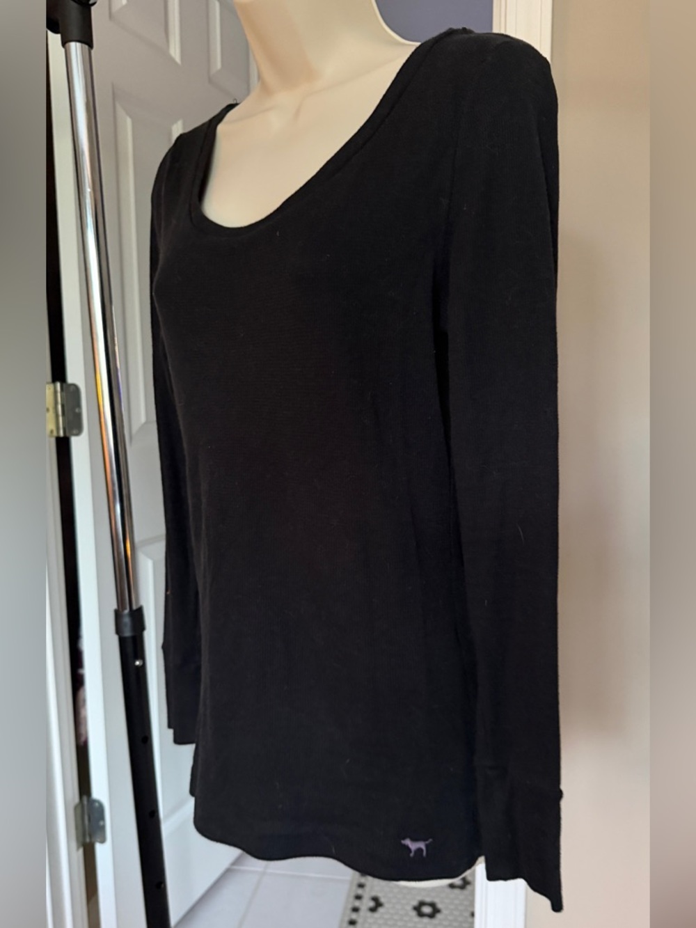 PINK Victoria’s Secret Long Sleeve